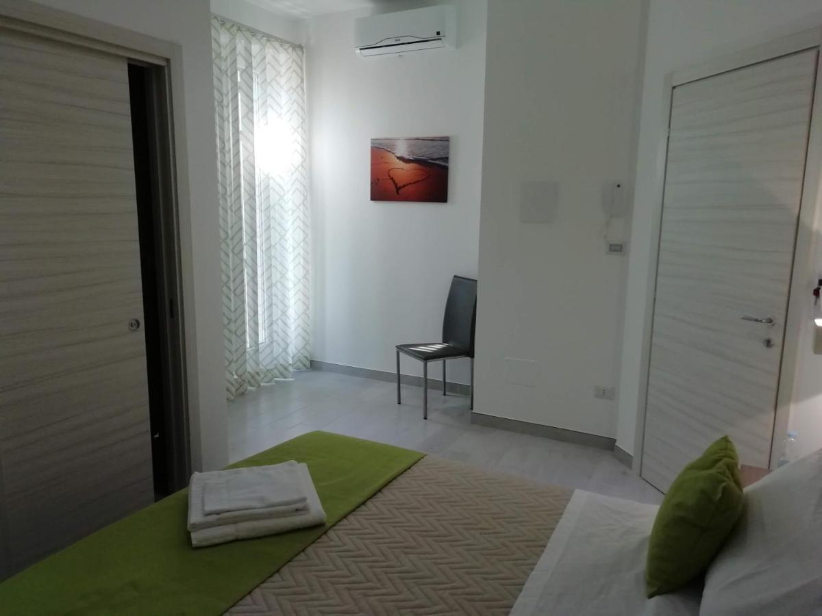 Flamingo Rooms Margherita Di Savoia Exterior photo