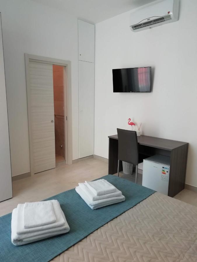 Flamingo Rooms Margherita Di Savoia Exterior photo