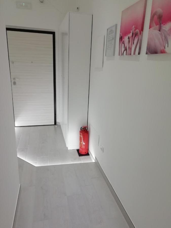 Flamingo Rooms Margherita Di Savoia Exterior photo