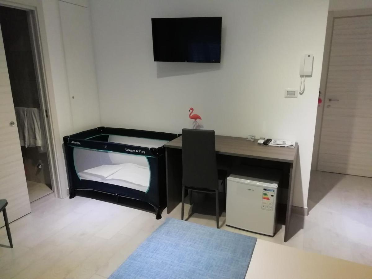 Flamingo Rooms Margherita Di Savoia Exterior photo